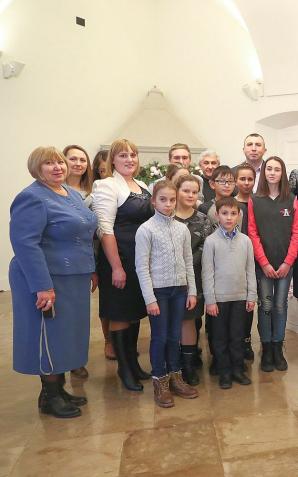 Polskie dzieci z Syberii na spotkaniu świątecznym z Parą Prezydencką